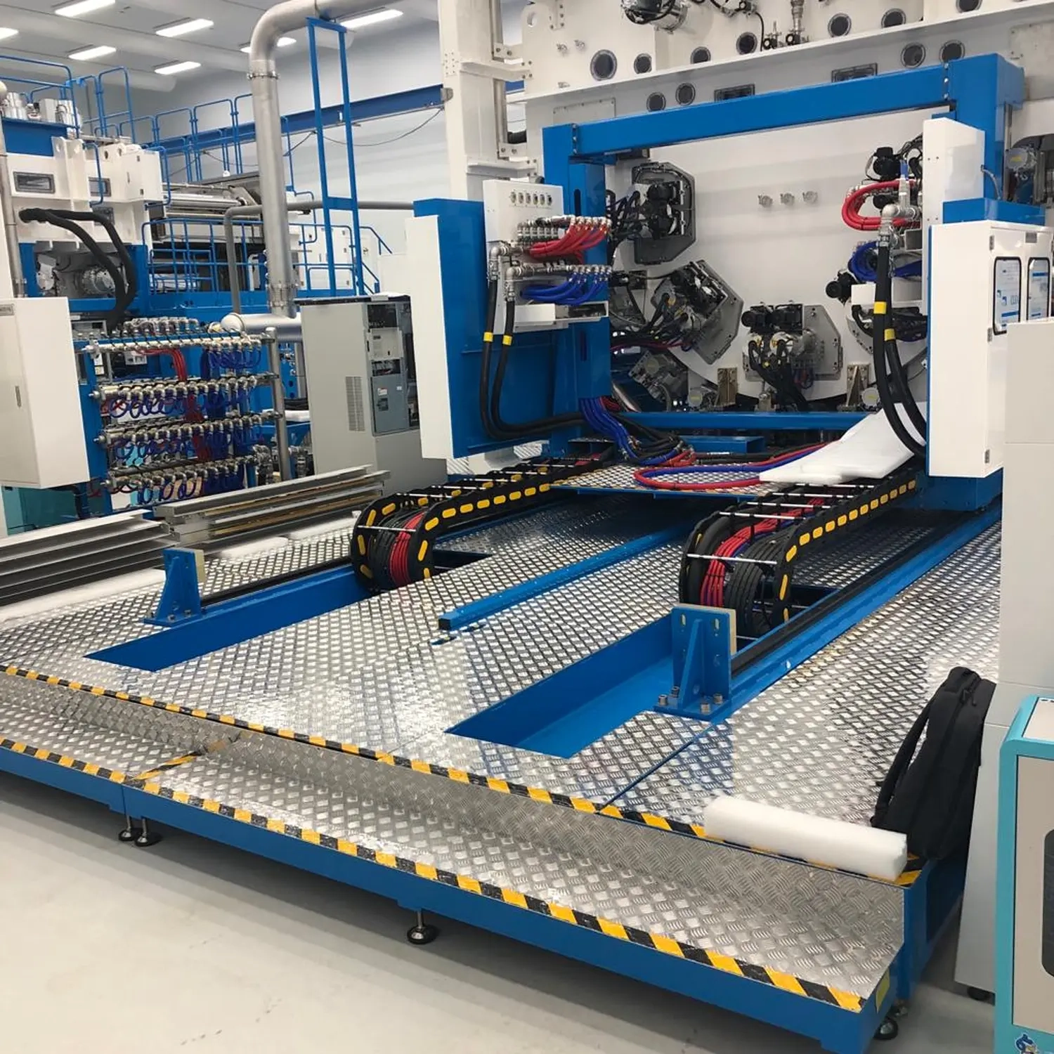 Signco GmbH -  Montage und Demontage, Verlegung von Rohrleitungssystemen - Industriemaschinen